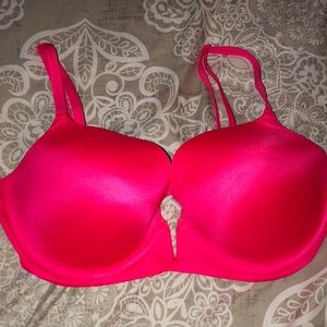 Victoria’s Secret Very sexy push up plunge bra❣️
